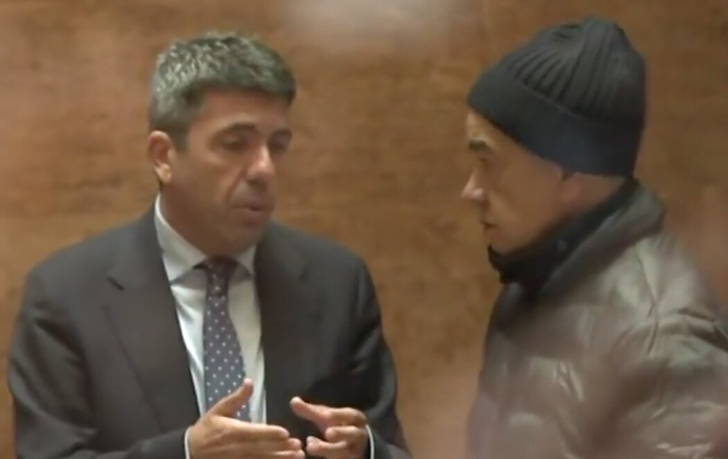 Mazón se reúne con los familiares víctimas de la DANA tras cinco meses y se disculpa