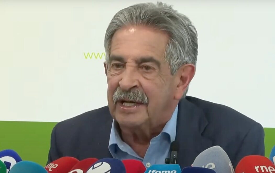 Miguel Ángel Revilla comparece tras la demanda del rey Juan Carlos y le reta: "Ven a defender la demanda y allí nos vemos"