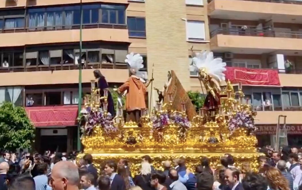 Las procesiones por el Lunes Santo arrancan por Semana Santa 2025 a pesar de las amenazas de lluvias