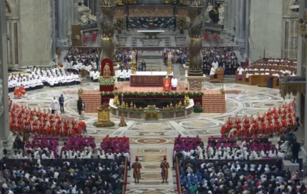 Misa en el Vaticano antes del cónclave que elegirá al nuevo Papa