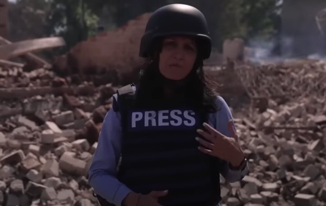 Un ataque con drones sorprende a una reportera de la BBC en plena guerra de ucrania
