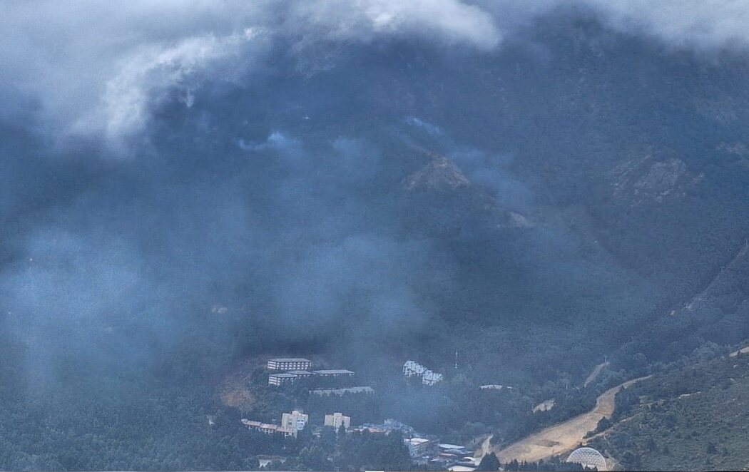 Autorizados los vecinos de La Pinilla y Riofrío a regresar a su casa tras dar por estabilizado el incendio de Cerezo (Segovia)