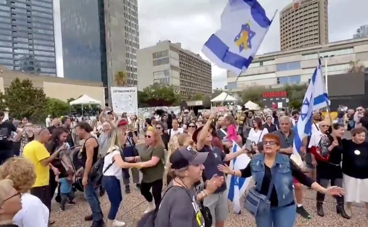 Organizan celebraciones en Tel Aviv ante el acuerdo de paz en Gaza