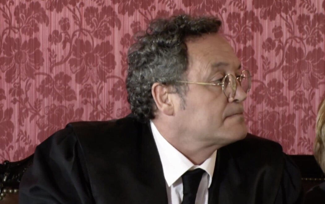 El fiscal general del Estado se enfrenta a su primer día de juicio