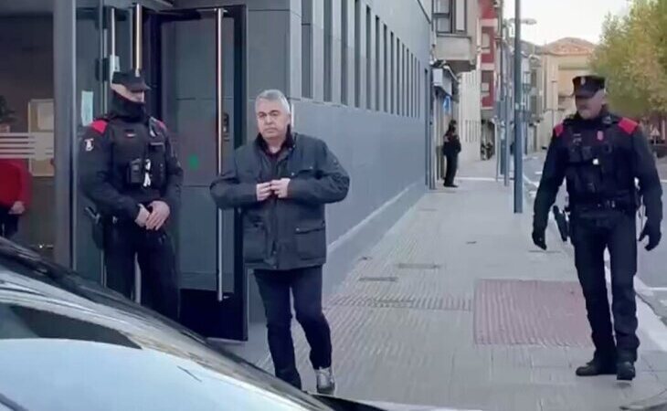 Santos Cerdán acude por primera vez a firmar en los juzgados de Tafalla