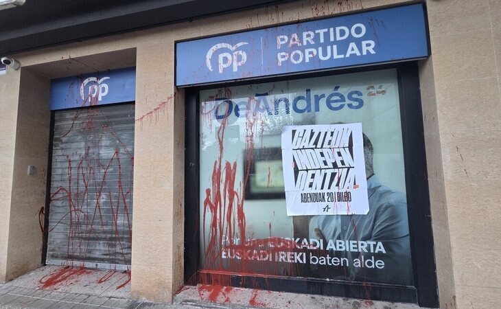 El PP vasco denuncia un ataque a su sede de Bilbao