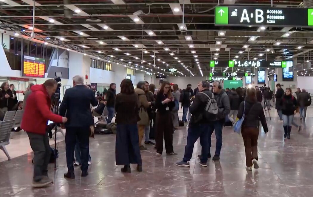 Nueva jornada de caos en Rodalies de Cataluña mientras se investiga un ciberataque