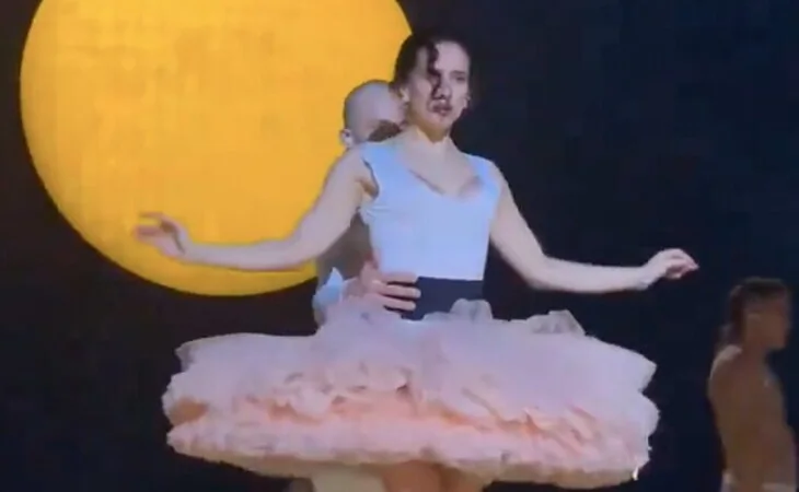 Rosalía arranca 'Lux tour' en Lyon