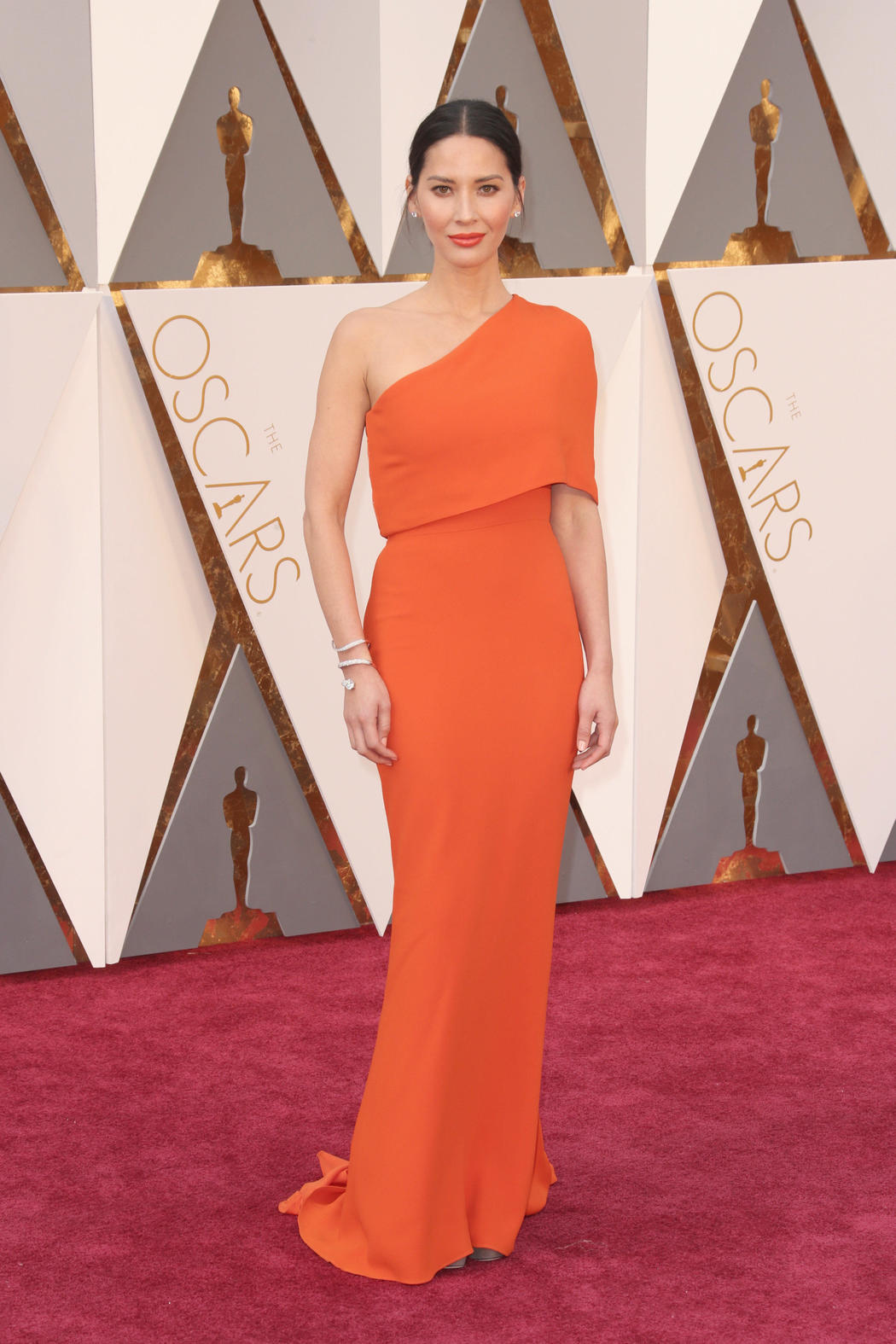 Olivia Munn en los Oscar 2016