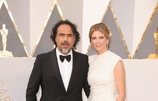 Alejandro González Iñárritu y su mujer en los Oscar 2016