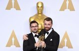 Sam Smith con el Oscar 2016 a la mejor canción