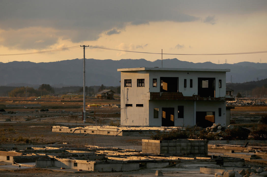 Una vivienda resiste en pie cinco años después del desastre de Fukushima