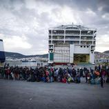 Los refugiados se amontonan en la frontera griega