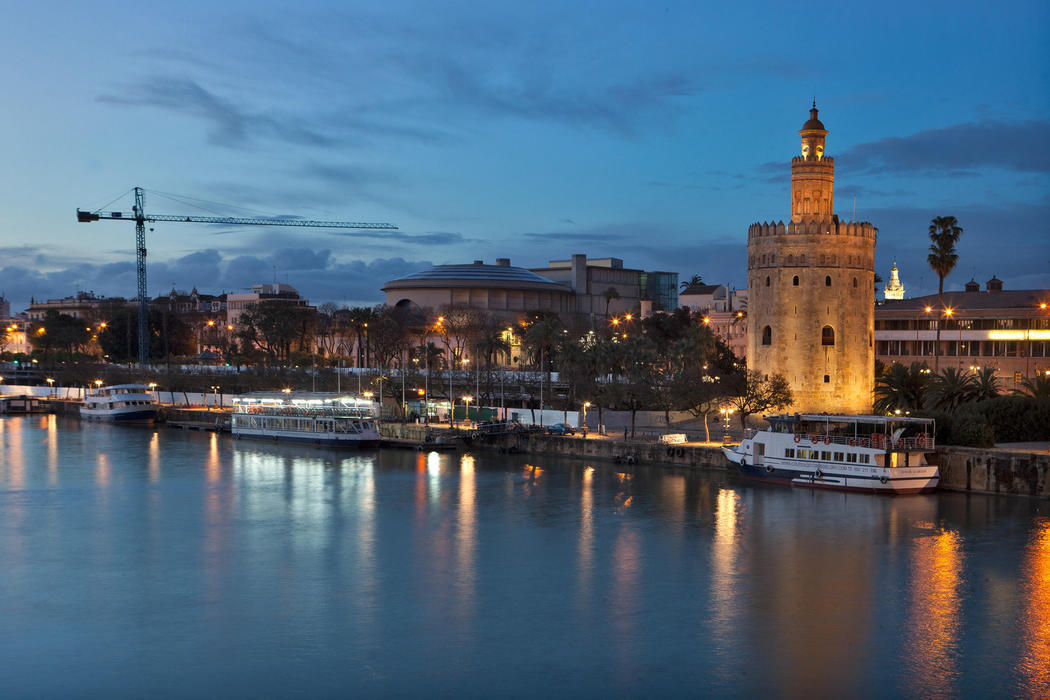 El caluroso atardecer de Sevilla