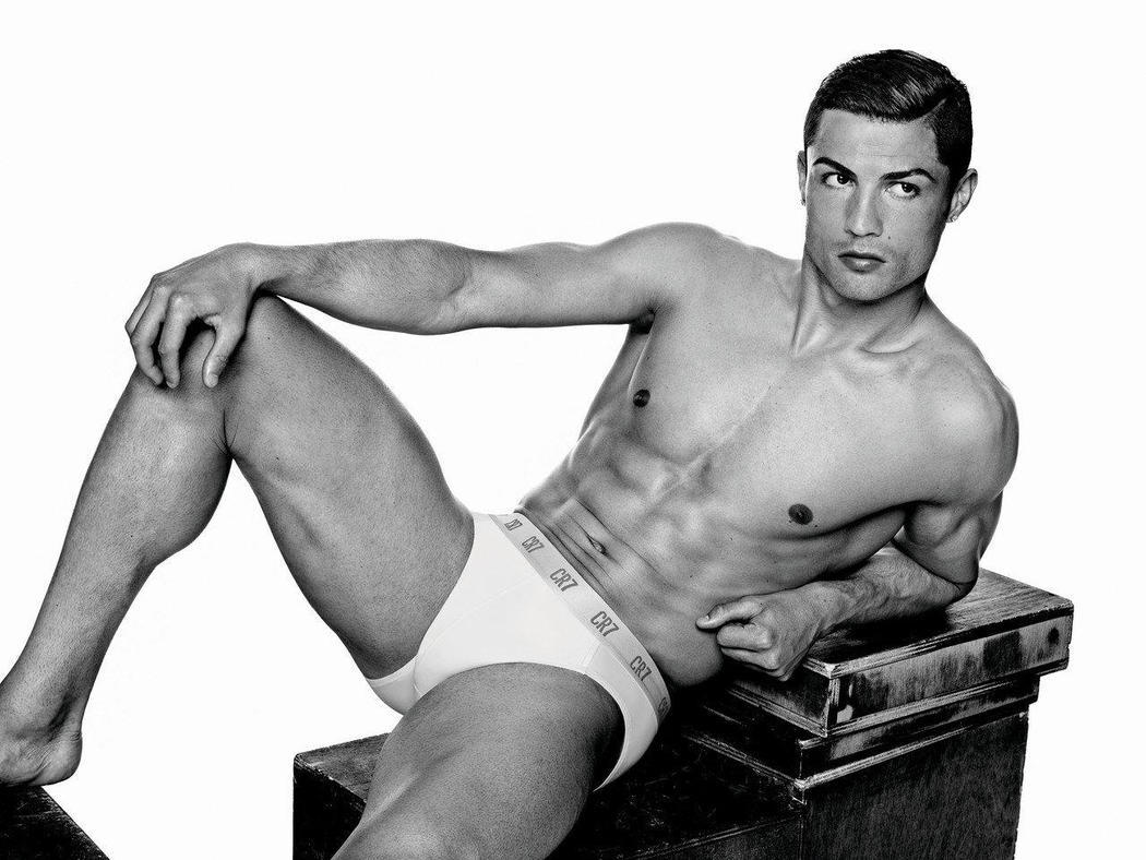 Cristiano Ronaldo (Portugal)