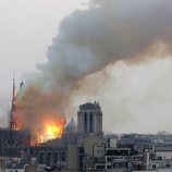 El incendio de Notre Dame tiñó de ceniza el cielo de París