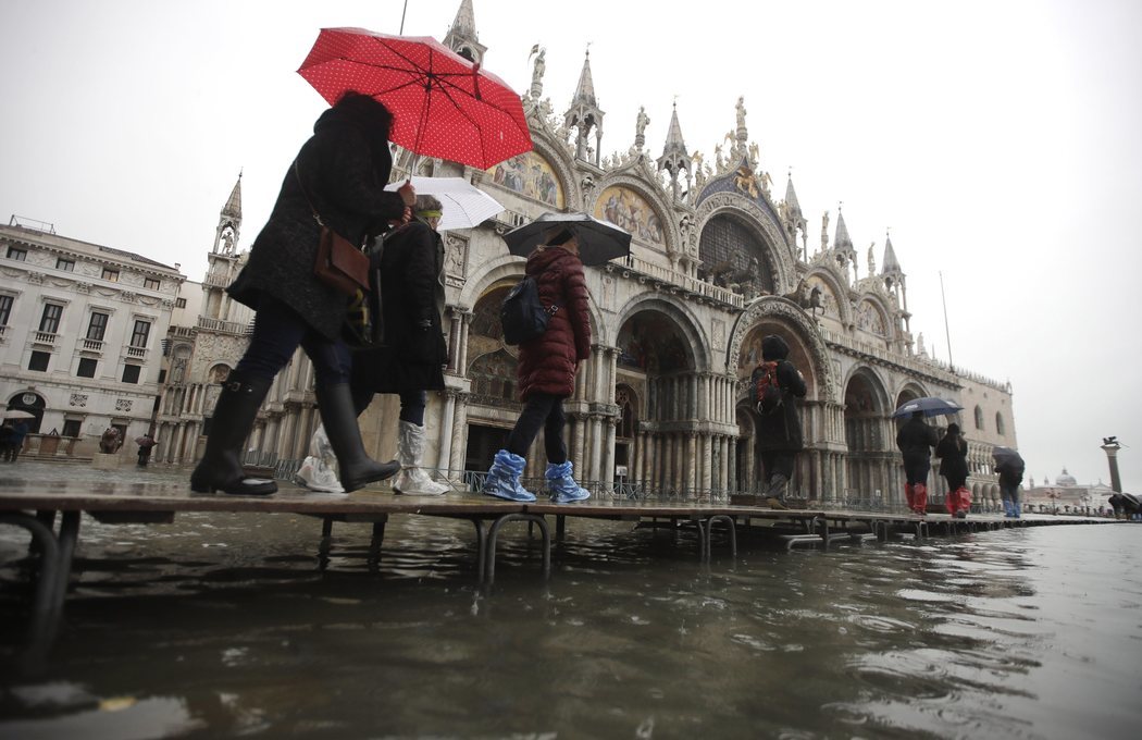 La Basílica de San Marcos resiste a las inundaciones de Venecia
