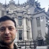 Volodímir Zelenski habla a la nación desde el centro de Kiev