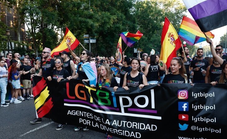 El colectivo policial LGTBIpol se manifiesta en el Orgullo LGTBIQ+ de Madrid