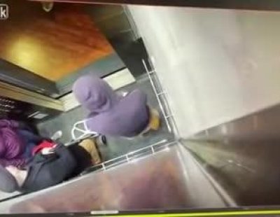 Un anciano propina una brutal paliza a un joven porque le tosió en la cara en un ascensor